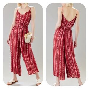 Francesca’s wide leg Mi Ami belted jumpsuit - Size M